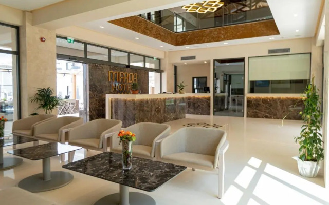 Mirror Hotel