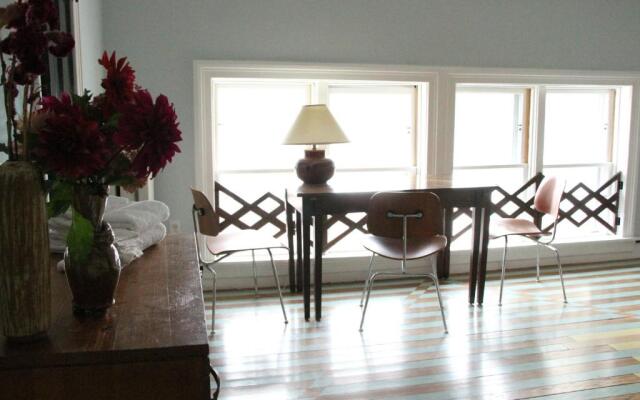 The Wedding Cake House