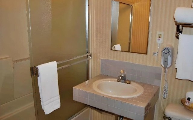 Inn on Broadway