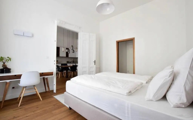Luxury Apartment by Hi5 - Budapest Broadway