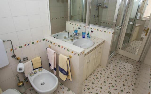Appartement Menton, 2 pièces, 4 personnes - FR-1-196-187