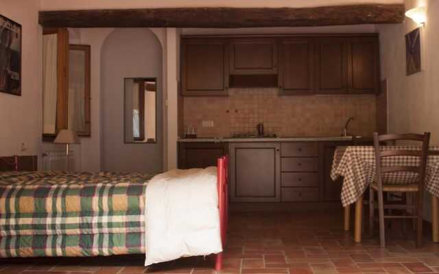 C.A.V. Capenti - Near Parco Piscine Capenti Outdoor Pool