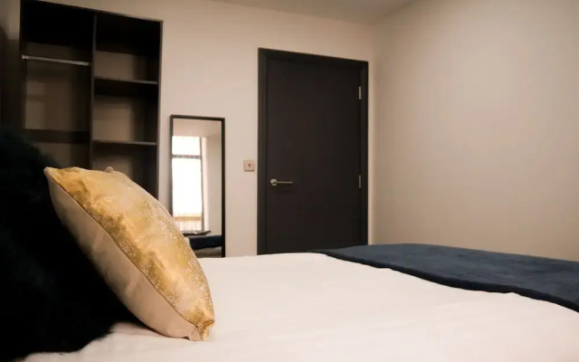 New Oxford House Apartments