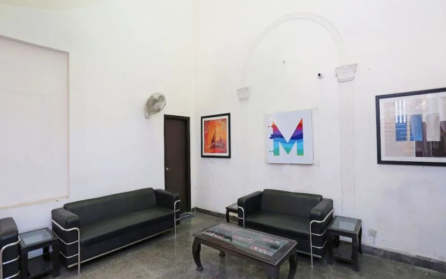 OYO 14015 Diamond Stays