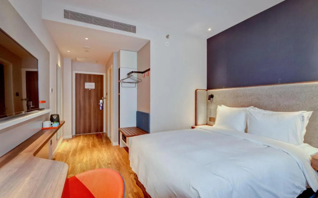 Holiday Inn Express Xi'An Bell Tower by IHG