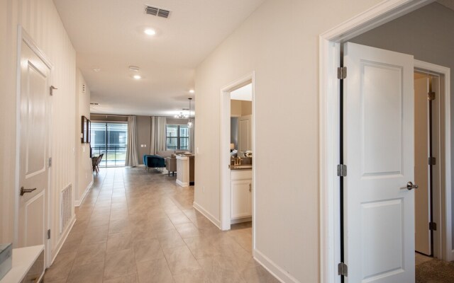 840dsd-the Retreat At Championsgate 7 Bedroom Home by RedAwning