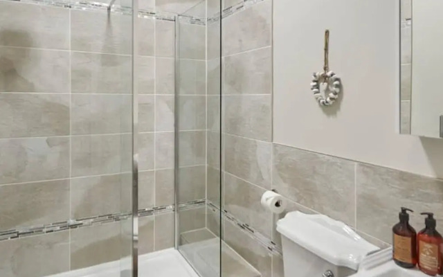 Host Stay Sandpiper Apartment