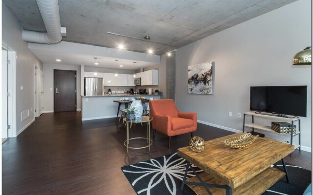 Apartments At 1055 Old River Road