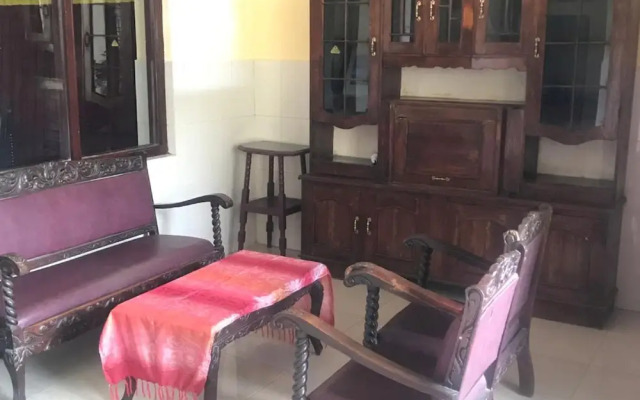 Hotel O Wisma Gading Syariah