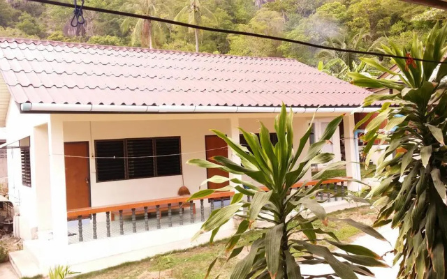 Happy Bungalow