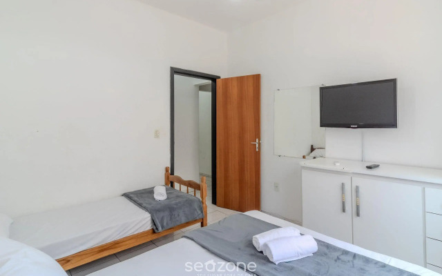 Casa 600m da Praia Central c/ garagem 3 qts NRR128