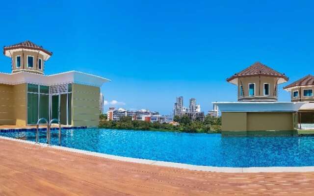Crystal Luxury Hotel