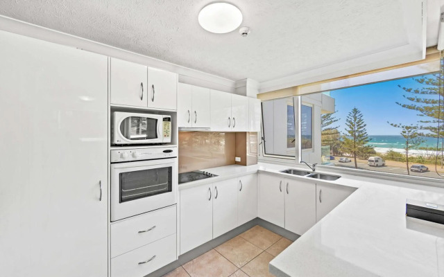 Southern Cross Beachfront Holiday Apartments