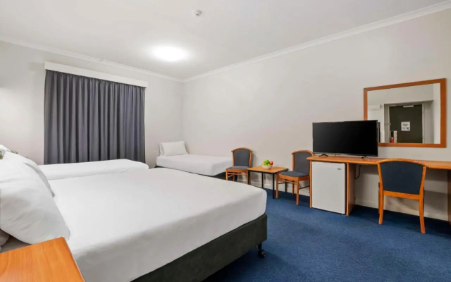 Metro Hotel Perth City