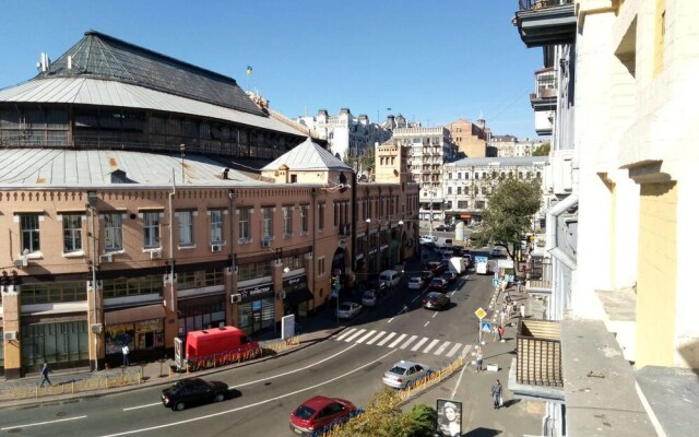 KievApartmentNow on Maidan area