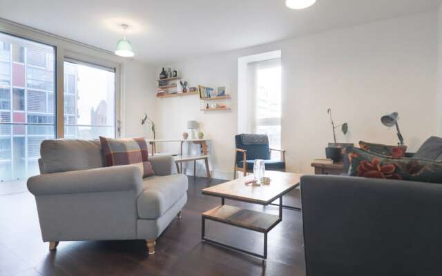 Modern 1 Bedroom Flat in Dalston