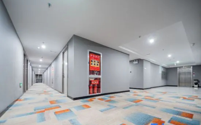 Ease Hotel (ShizuishanDawukou Pedestrian Street) – Hotel Rooms – Shizuishan