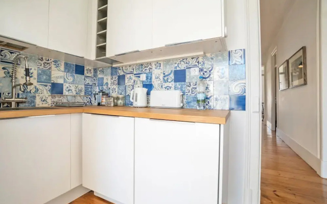 An Ecletic Apartment in Lisbon