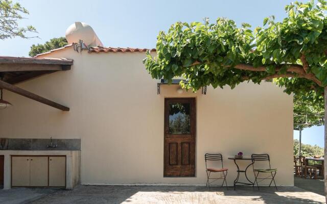 Sarris Home, country house with stunning view