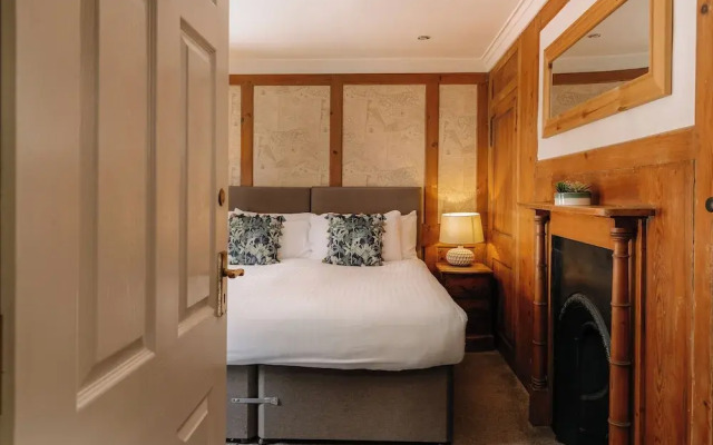 Hewitt's Restaurant & Rooms