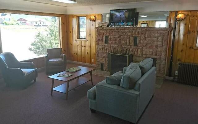 Caribou Lodge and Motel