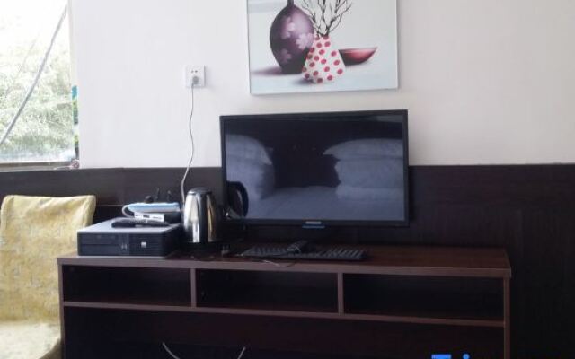 Wuyi yilin express hotel