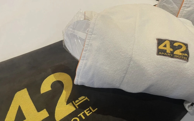 42 Apart-hotel