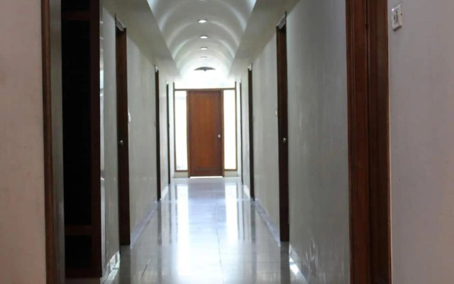 Hotel R. V. Regency