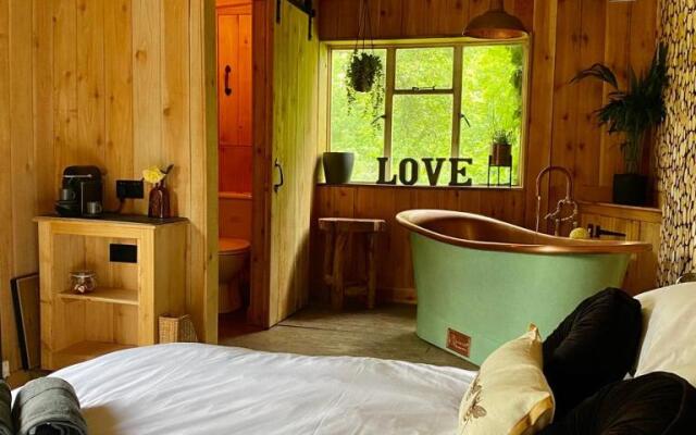 Bee Bole Cabin