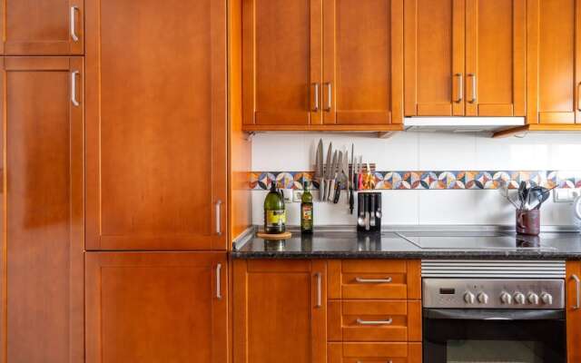 Apartment - 2 Bedrooms with Pool and WiFi - 107865