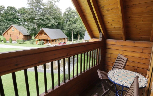 Sunset Lodge 6