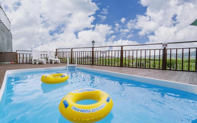 Ganghwa Hemingway Spa Pension