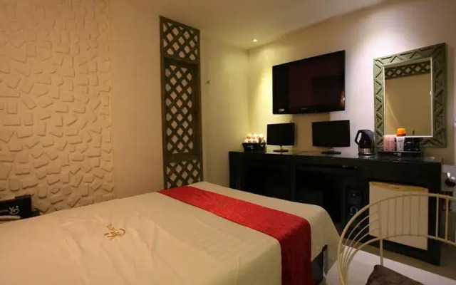 Yes Hotel
