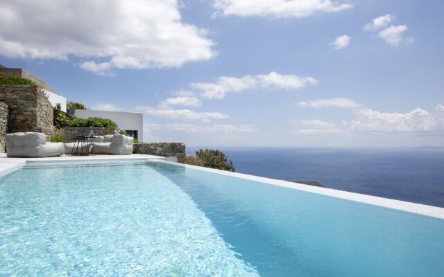 House G Y Kardiani Tinos Cyclades