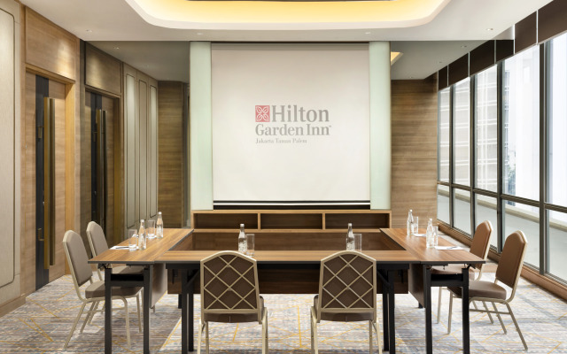 Hilton Garden Inn Jakarta Taman Palem