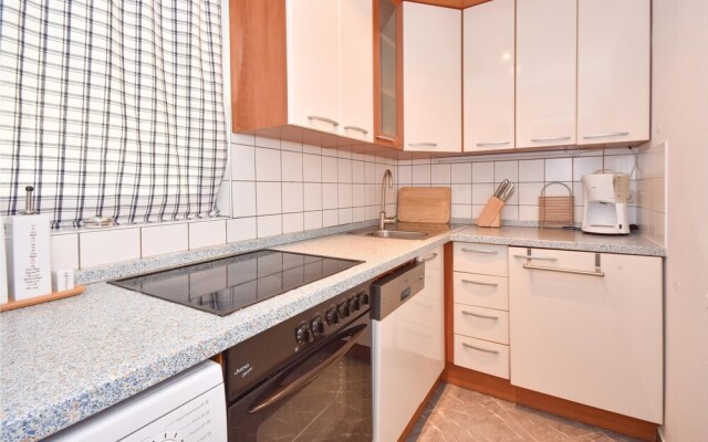 Awesome Home in Pisak With Wifi and 2 Bedrooms