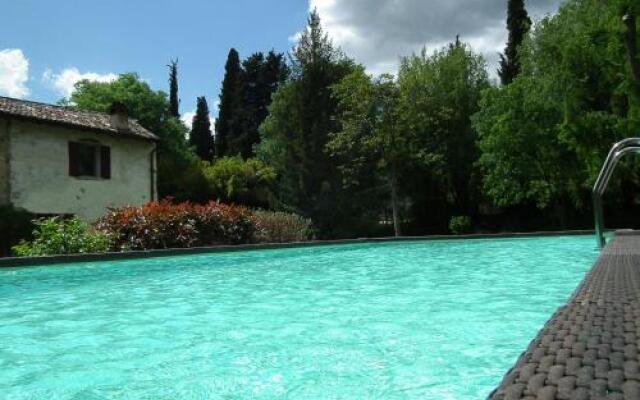 L'isolo B&b And Apartments