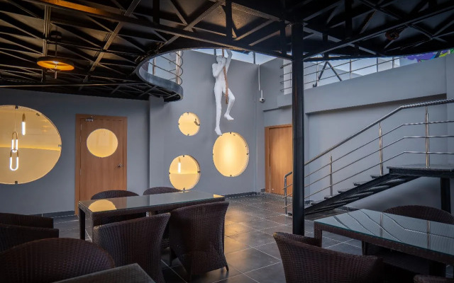 Clubway Grand - A Boutique Hotel