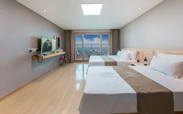 Aria Pension Resort