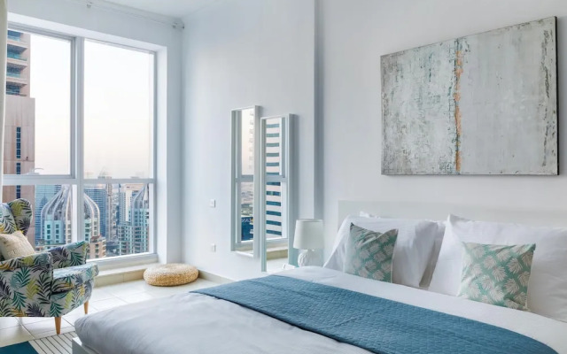 Maison Privee - Modern Urban Retreat in the Heart of Dubai Marina