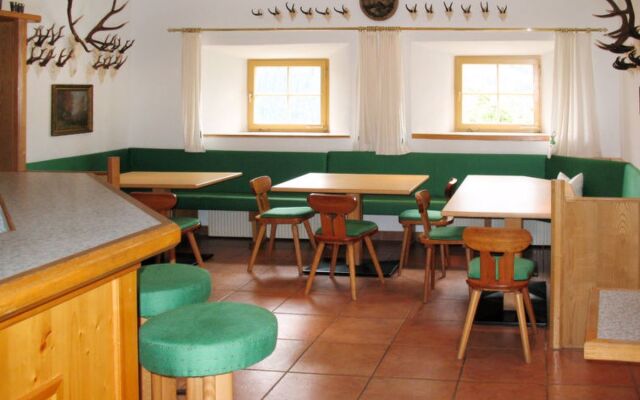 Burg Biedenegg mit SchlosscafiA© (FIE211)