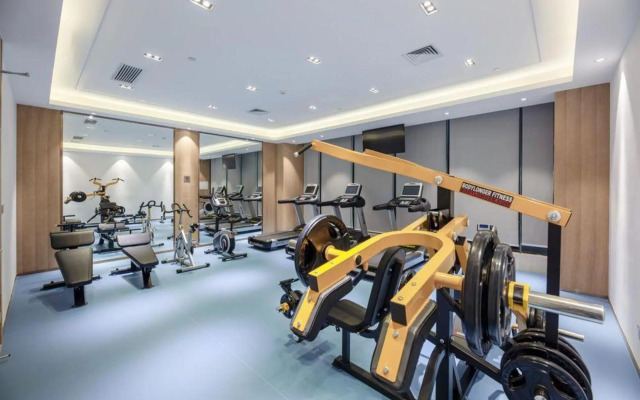 Jinqiao Business Hotel