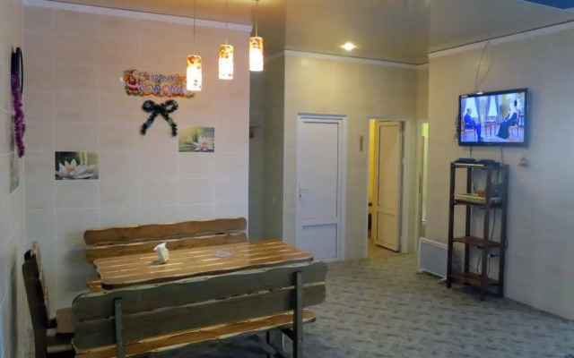 Karetnyy Dvor, otel'-sauna