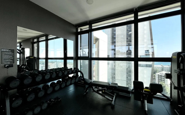 128 LIM - 2106 Stay Only Tower Suite