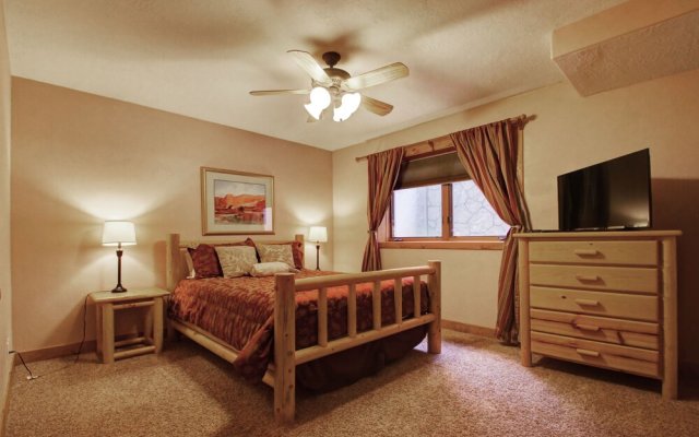 Bear Hollow Village 7 Bedroom by All Seasons Resort Lodging