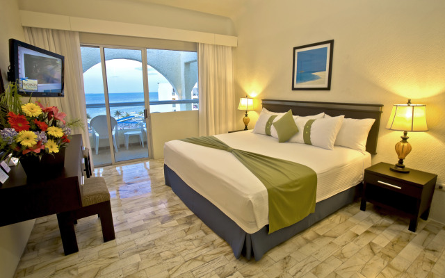 Aquamarina Beach Resort