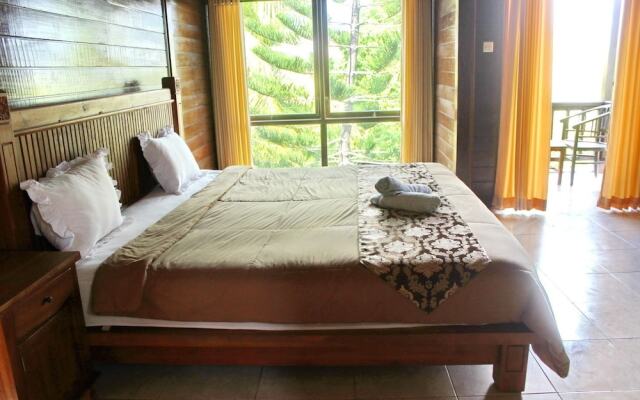 Star Two Thousand Bungalow