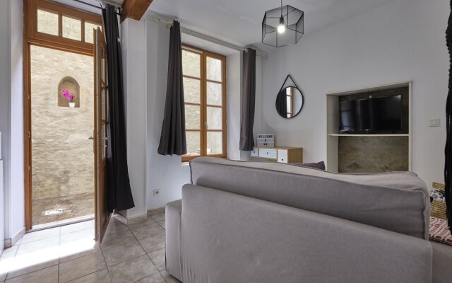 Un cocon avec terrasse en Bastide