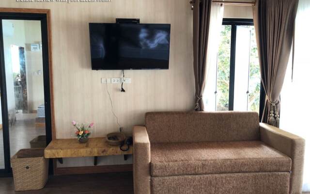 Decho Beach Resort