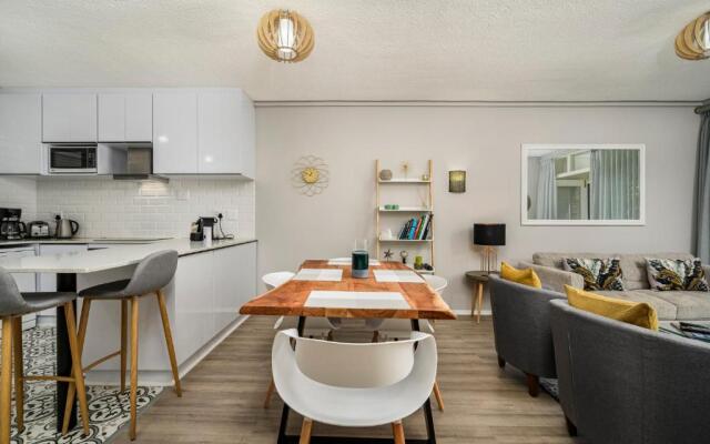 Brookes Hill Suites Luxury Apartment 124